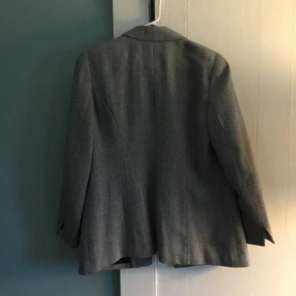 Coldwater Creek women's Gray jacket with black detail size 8 - Picture 3 of 3
